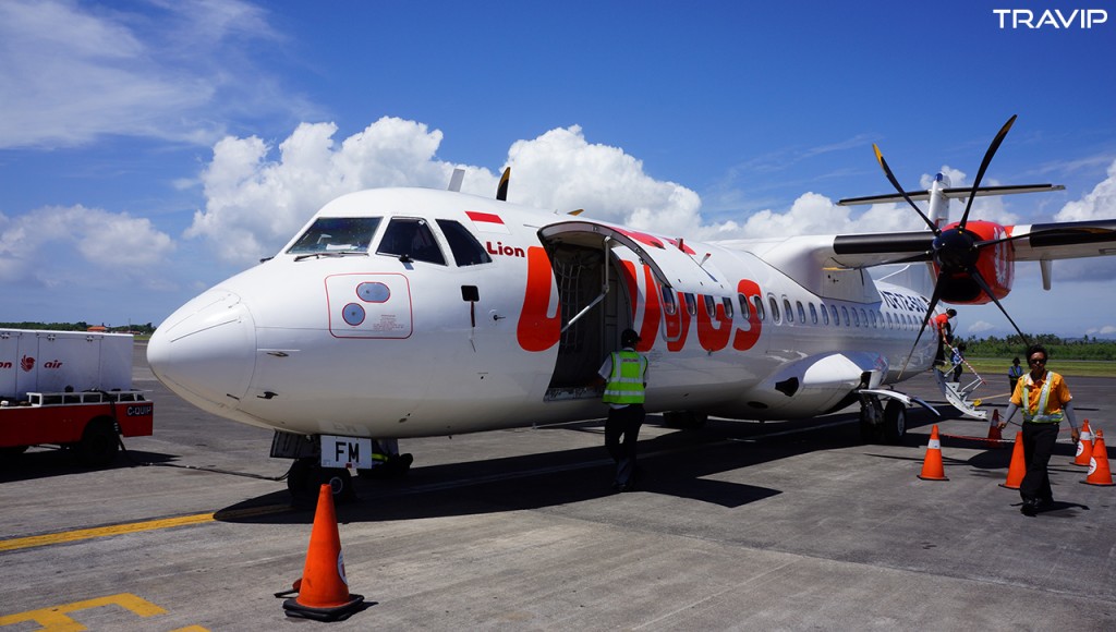 Máy bay ATR72 của Wings Air tại sân bay Denpasar (Bali), Indonesia.