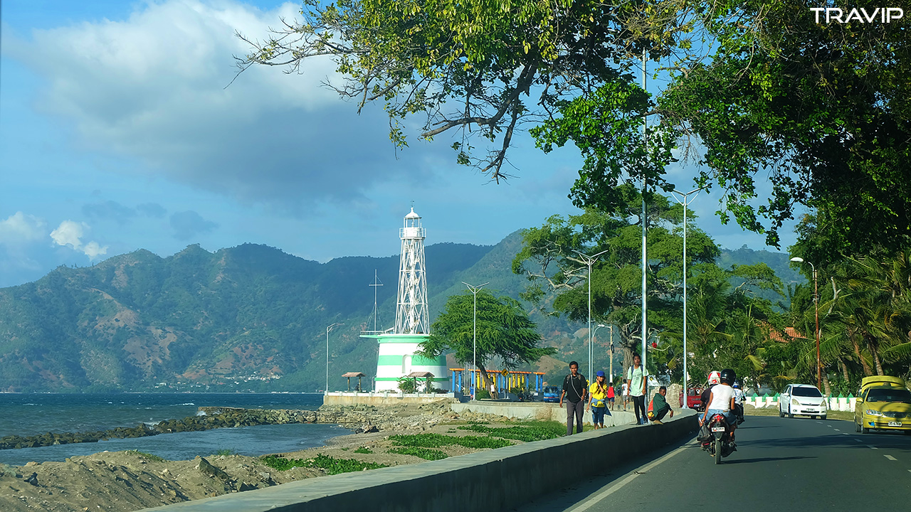 Hải đăng ở bờ biển Dili.