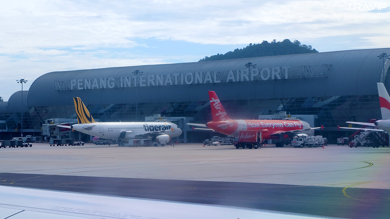 Sân bay Penang.
